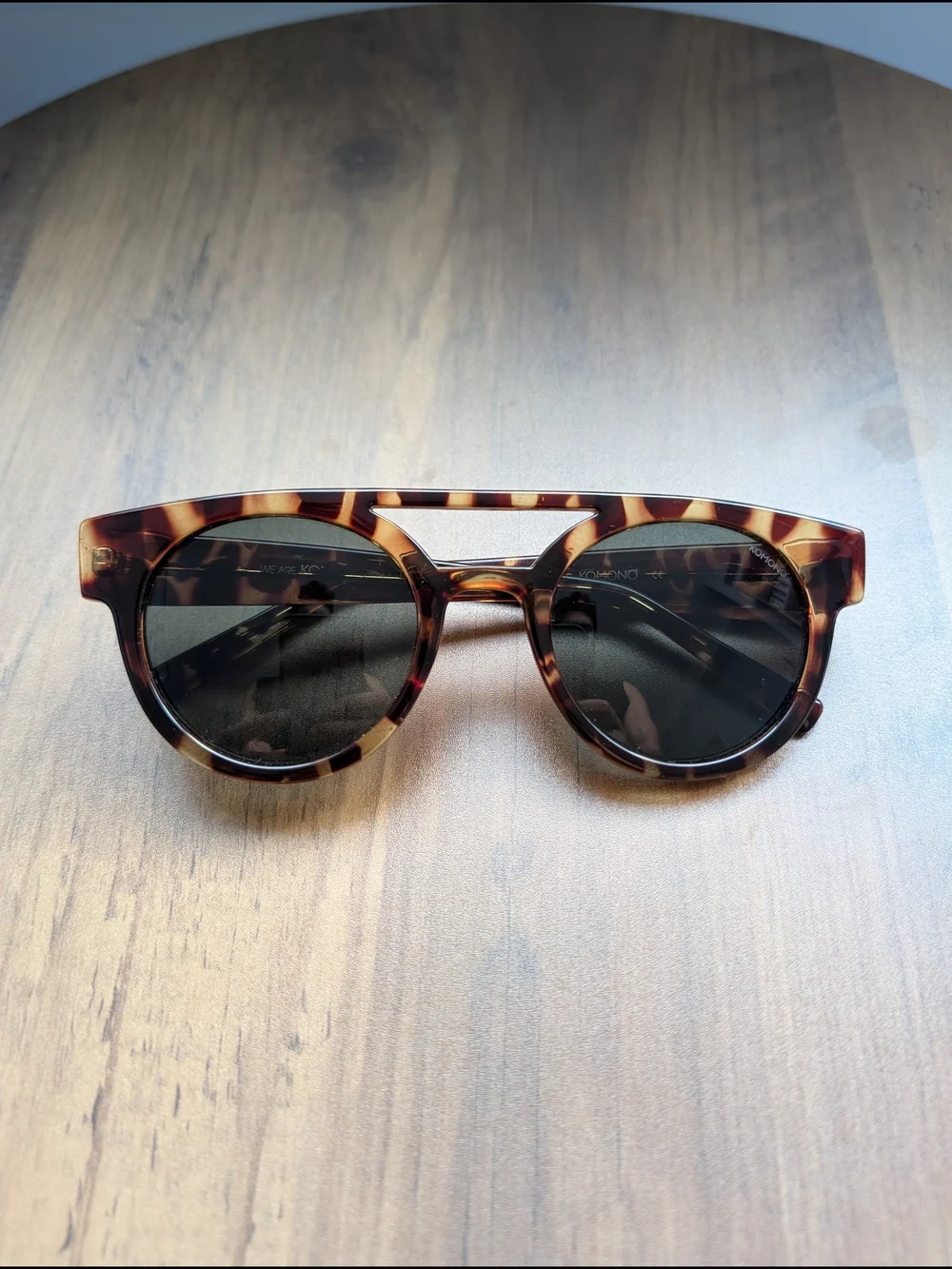 KOMONO Tortoiseshell Round Sunglasses - Brown Frames